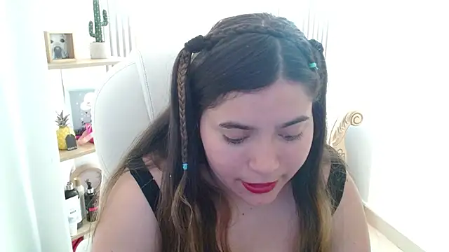 Laurha  online show from 18, 5, 2026