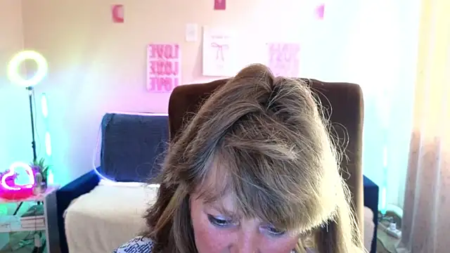 Snapshot of Melania_Cook chatting on 14, 6, 2026 Melania Cook online show from 14, 6, 2026