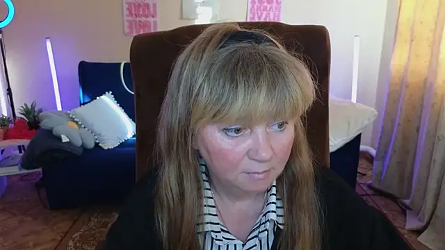 Snapshot of Melania_Cook chatting on 15, 5, 2026 Melania Cook online show from 15, 5, 2026