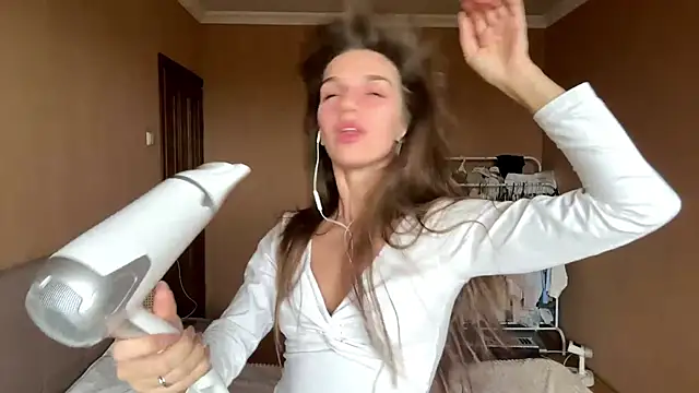 TrishIsaac online show from 29, 5, 2026