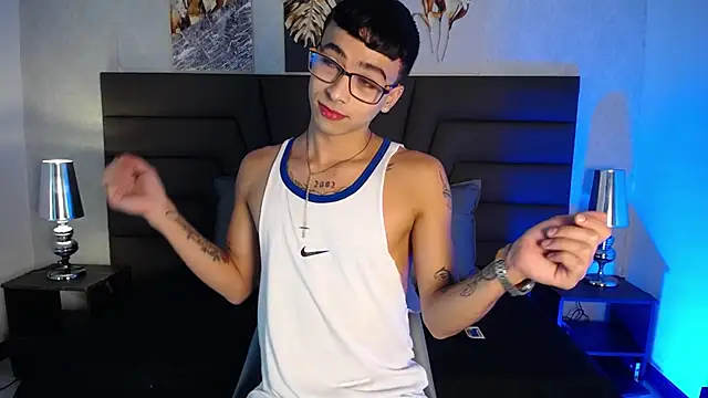 The skinny boy  online show from 2, 5, 2026