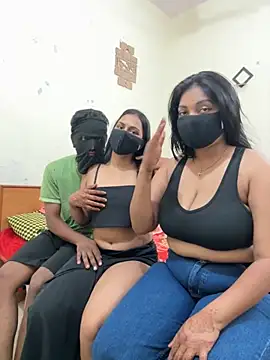 MUSKANHOTCOUPLE online show from 30, 5, 2026