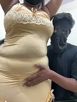 MUSKANHOTCOUPLE online show from 11, 6, 2026