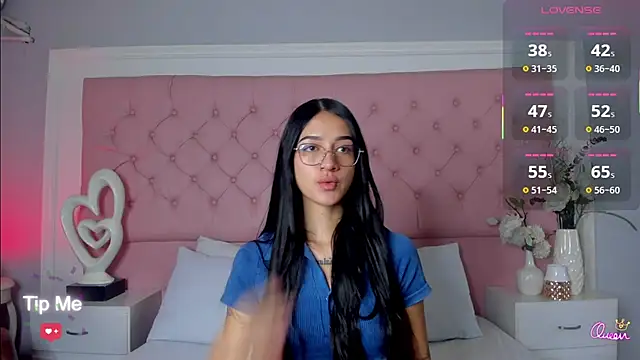 SarahDoll   online show from 8, 5, 2026