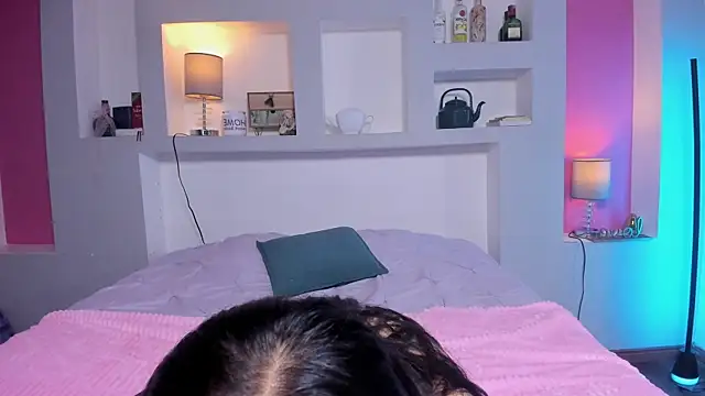 Sharon Adamss online show from 30, 7, 2026