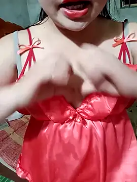 Snapshot of Lily_Henry chatting on 8, 5, 2026 Lily Henry online show from 8, 5, 2026