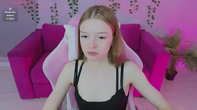 Snapshot of Eva_Th0mpson chatting on 5, 6, 2026 Eva Th0mpson online show from 5, 6, 2026