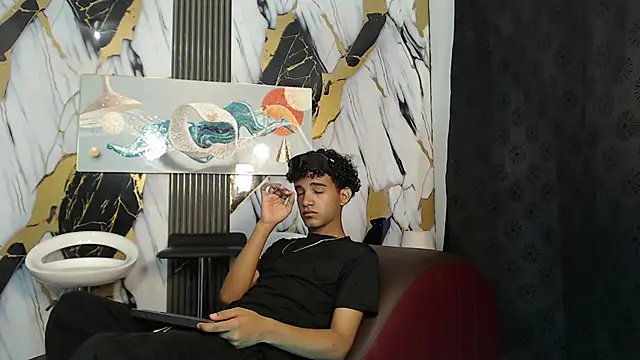 Snapshot of GOLDEN_2026 chatting on 25, 5, 2026 GOLDEN 2026 online show from 25, 5, 2026