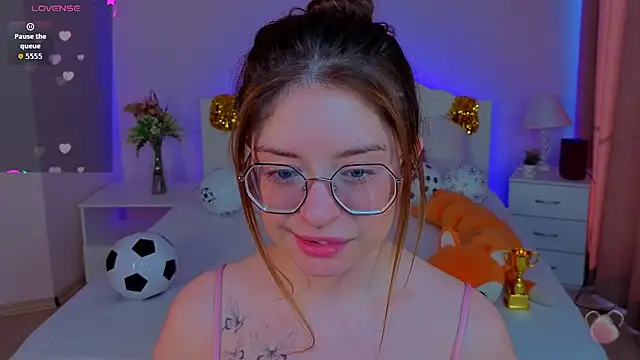 selenamils online show from 1, 7, 2026