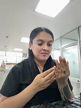 Snapshot of marianm29-1 chatting on 8, 5, 2026 marianm29-1 online show from 8, 5, 2026