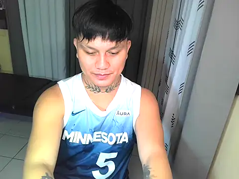 Snapshot of Ashtonfuckingboi chatting on 17, 5, 2026 Ashtonfuckingboi online show from 17, 5, 2026