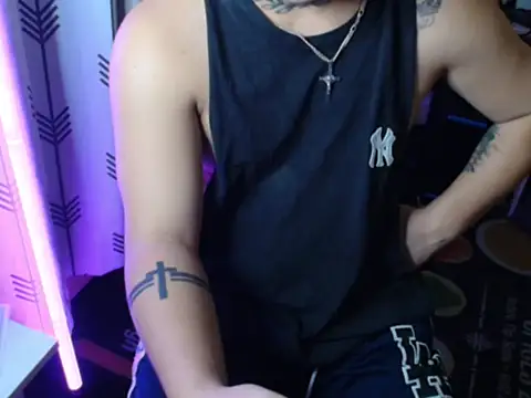Ashtonfuckingboi online show from 22, 7, 2026