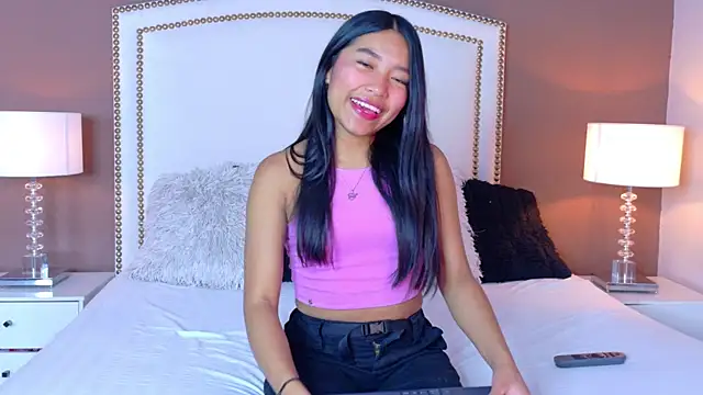 Snapshot of hanaluna_ chatting on 27, 5, 2026 hanaluna online show from 27, 5, 2026