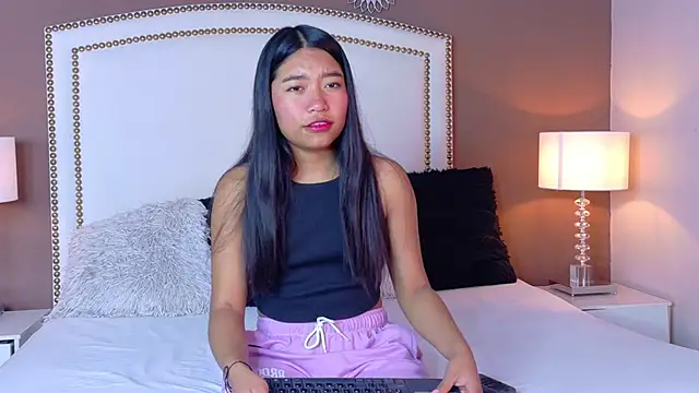 Snapshot of hanaluna_ chatting on 15, 6, 2026 hanaluna online show from 15, 6, 2026