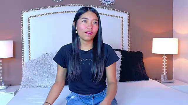 Snapshot of hanaluna_ chatting on 9, 6, 2026 hanaluna online show from 9, 6, 2026