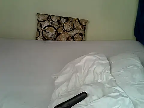lovvelyheers online show from 2, 6, 2026