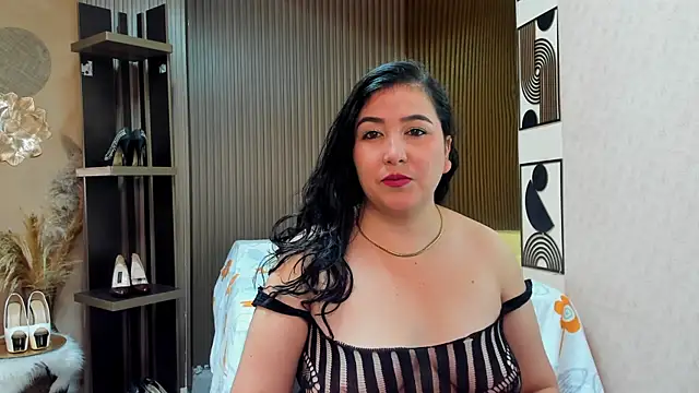 Snapshot of BBWLuxuryMuse chatting on 3, 5, 2026 BBWLuxuryMuse online show from 3, 5, 2026
