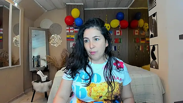 Snapshot of BBWLuxuryMuse chatting on 19, 6, 2026 BBWLuxuryMuse online show from 19, 6, 2026