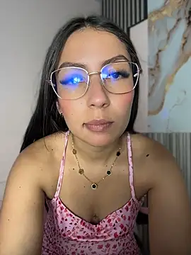 Julieth ec online show from 29, 6, 2026