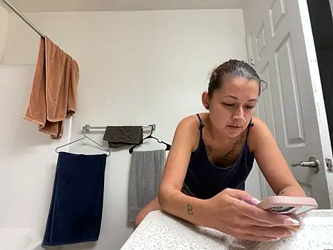 Baybeecakes online show from 17, 5, 2026