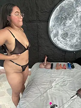 Snapshot of JessiBannkss chatting on 16, 7, 2026 JessiBannkss online show from 16, 7, 2026