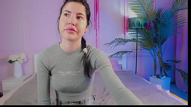 Emily xoo online show from 29, 5, 2026