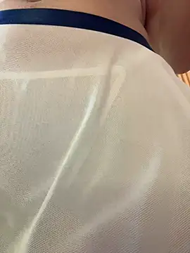 Mia Rodriguezz  online show from 30, 5, 2026