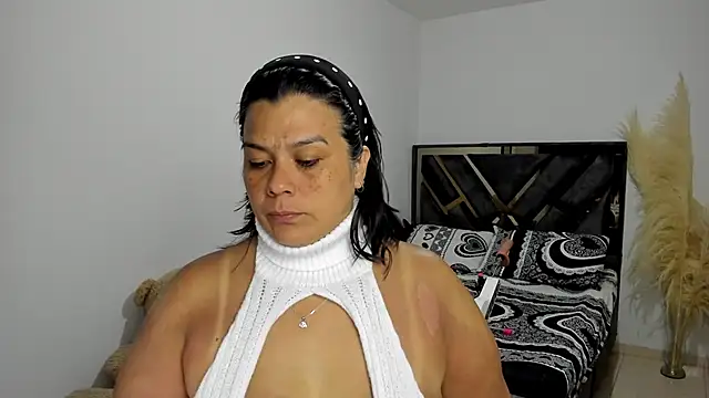 Martina Foxy01 online show from 3, 5, 2026