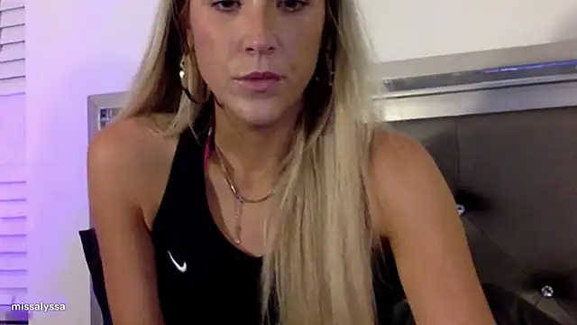 Snapshot of Misss_alyssaaa chatting on 18, 6, 2026 Misss alyssaaa online show from 18, 6, 2026