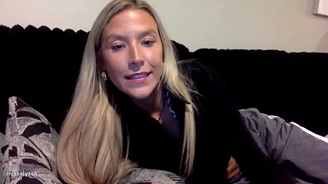 Snapshot of Misss_alyssaaa chatting on 4, 6, 2026 Misss alyssaaa online show from 4, 6, 2026