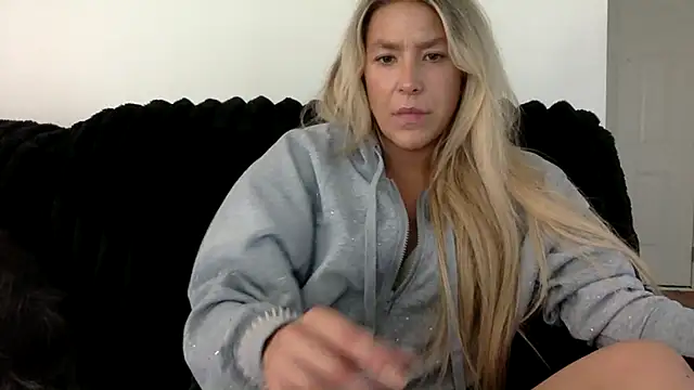 Snapshot of Misss_alyssaaa chatting on 20, 5, 2026 Misss alyssaaa online show from 20, 5, 2026