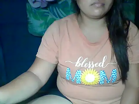 MommyKaye30 online show from 4, 6, 2026