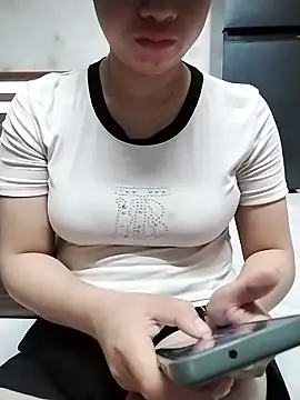 Girl lovebaby online show from 21, 5, 2026