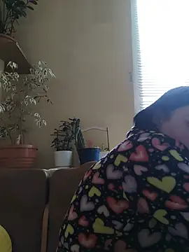 EmmaEmmy40 online show from 10, 7, 2026