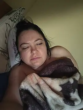 EmmaEmmy40 online show from 29, 7, 2026