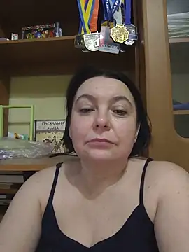 EmmaEmmy40 online show from 1, 7, 2026