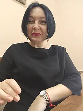 EmmaEmmy40 online show from 25, 5, 2026