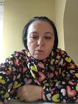 EmmaEmmy40 online show from 15, 6, 2026