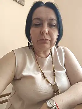 EmmaEmmy40 online show from 9, 6, 2026