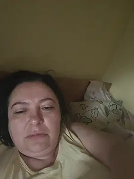 EmmaEmmy40 online show from 19, 5, 2026