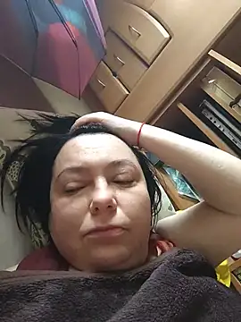 EmmaEmmy40 online show from 24, 6, 2026