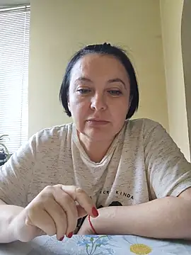 EmmaEmmy40 online show from 3, 6, 2026