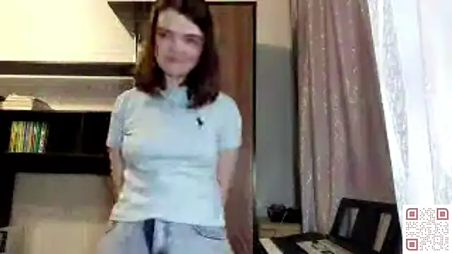Snapshot of RebelDesiree chatting on 16, 5, 2026 RebelDesiree online show from 16, 5, 2026