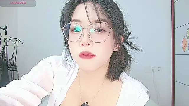 Snapshot of xiaoyu5 chatting on 27, 5, 2026 xiaoyu5 online show from 27, 5, 2026