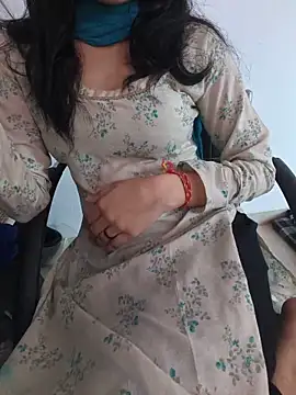 Snapshot of zoya_baby_ chatting on 13, 6, 2026 zoya baby online show from 13, 6, 2026