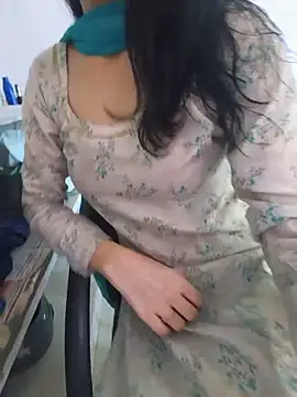 Snapshot of zoya_baby_ chatting on 29, 5, 2026 zoya baby online show from 29, 5, 2026
