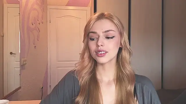 ScarlettRosy online show from 8, 5, 2026