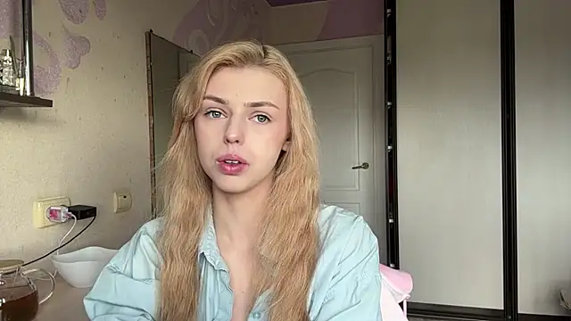 ScarlettRosy online show from 31, 5, 2026