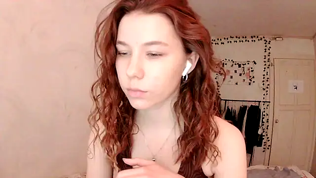 Snapshot of PollyStix chatting on 16, 5, 2026 PollyStix online show from 16, 5, 2026