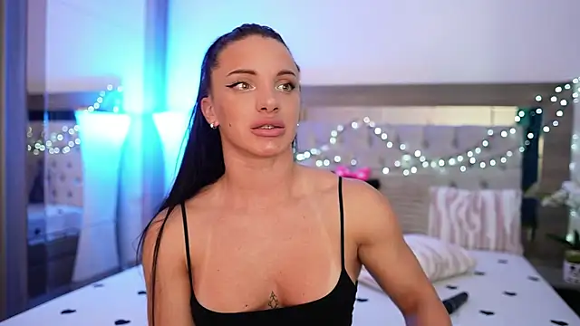 XandraBae online show from 11, 6, 2026